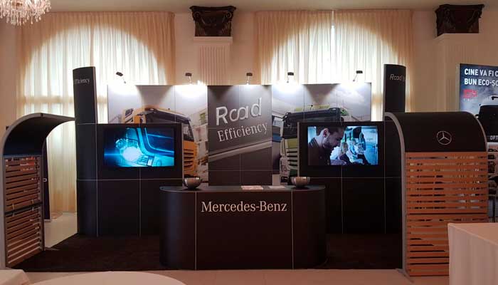 Mercedes inline booth